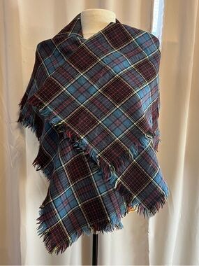 Clan Anderson Tartan Plaid Fringe Wrap Shawl in Blue and Red